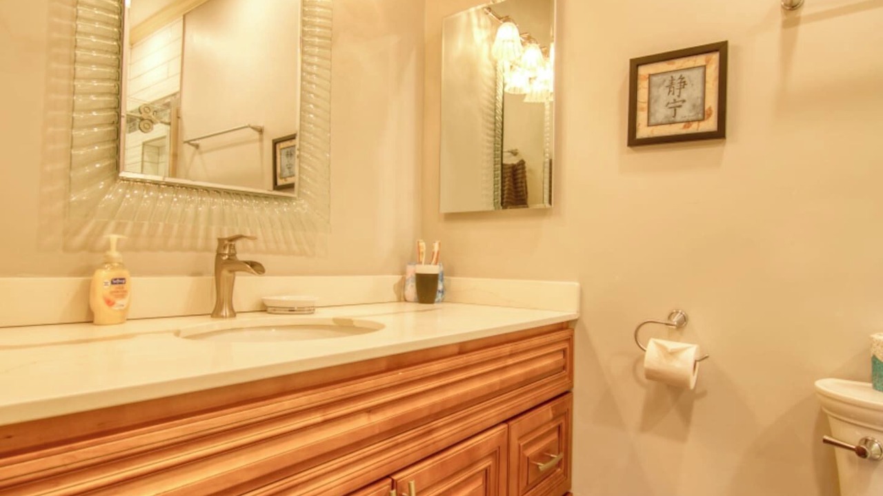 Photo of Bathroom in Groveland