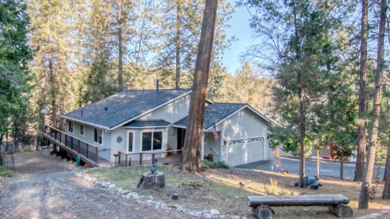Photo of Outdoor in Groveland