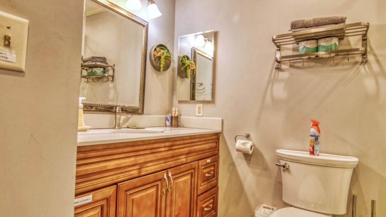 Photo of Bathroom in Groveland