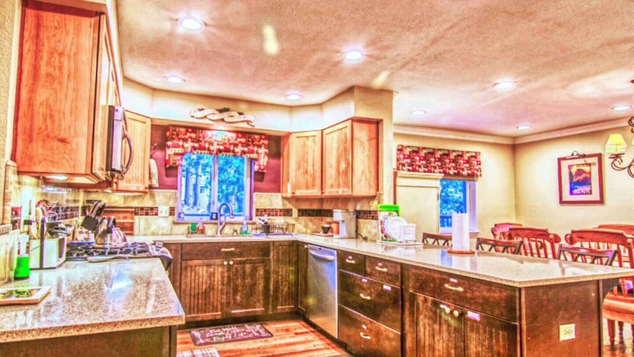 Photo of Kitchen in Groveland