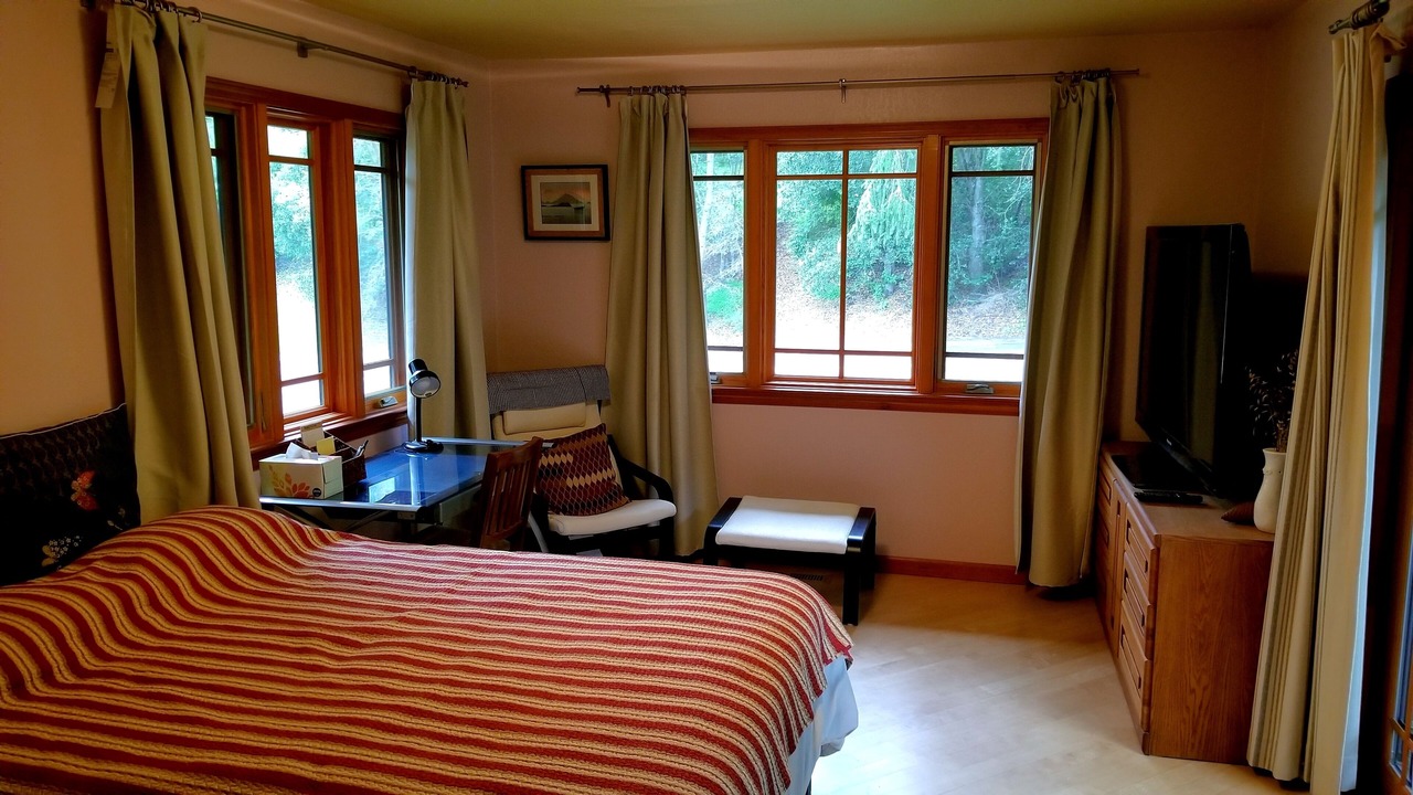 Photo of Bedroom in Ladera