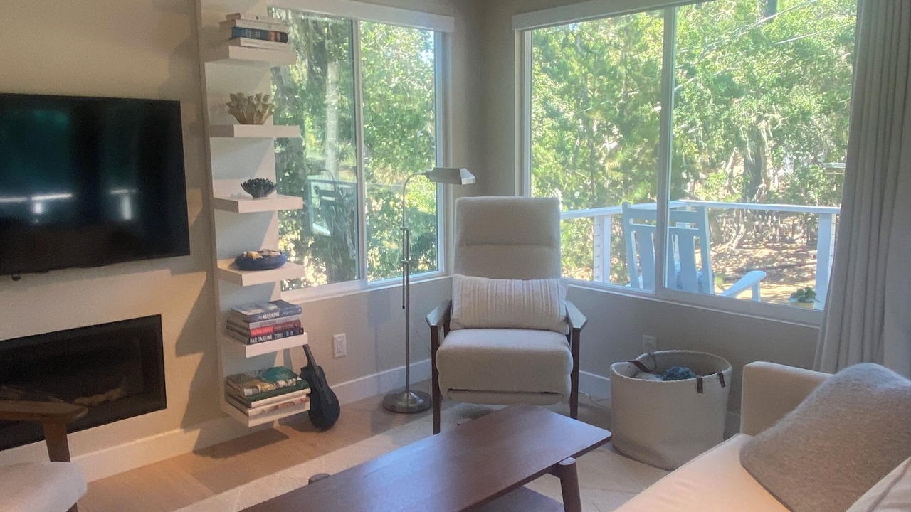 Photo of Livingroom in Marine Terrace