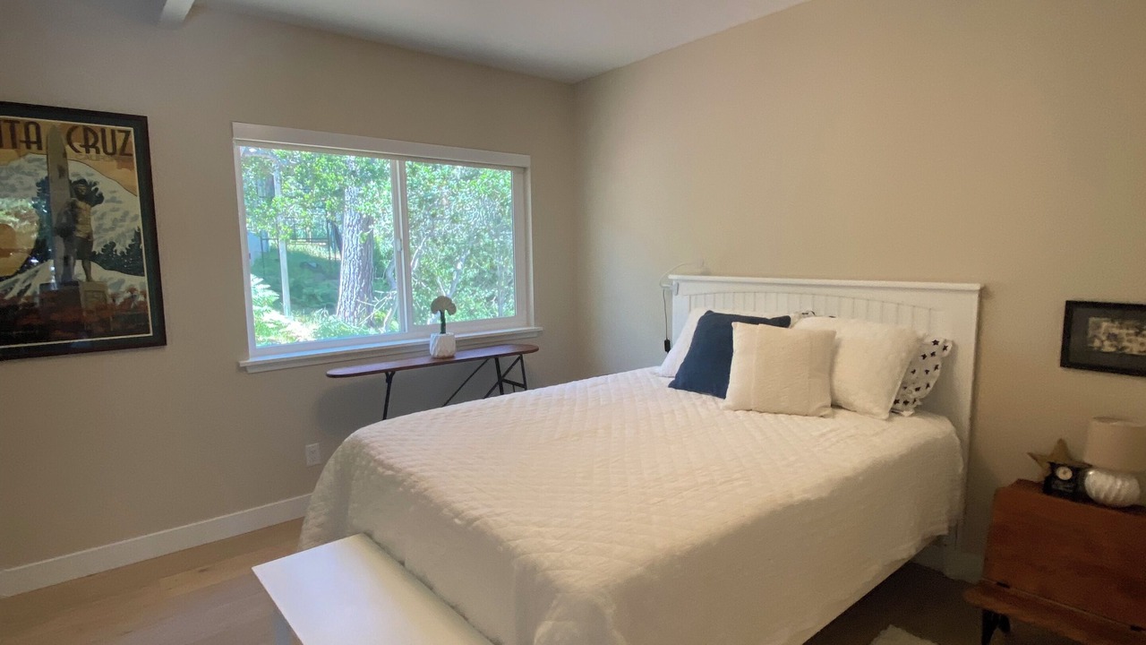 Photo of Bedroom in Marine Terrace