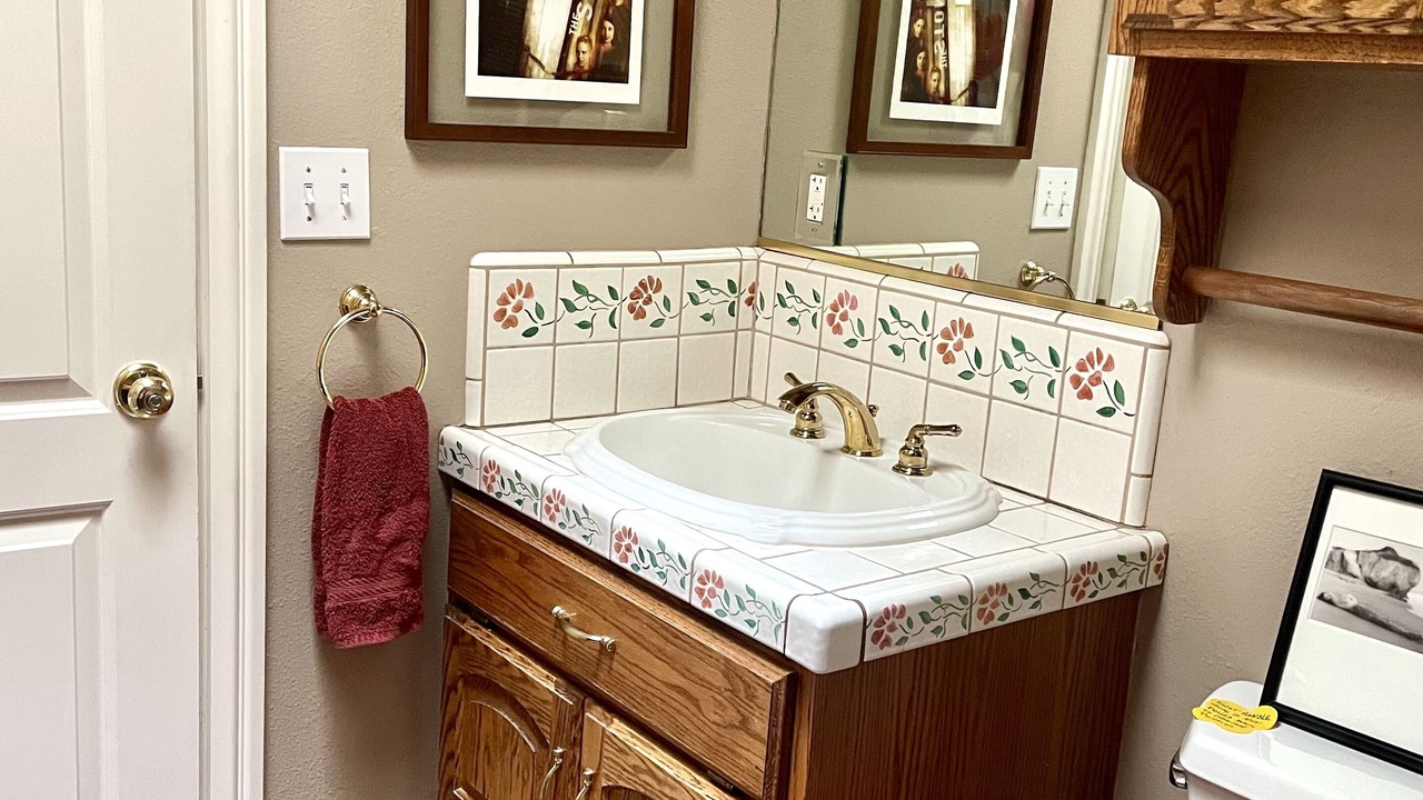 Photo of Bathroom in Johnson Lane