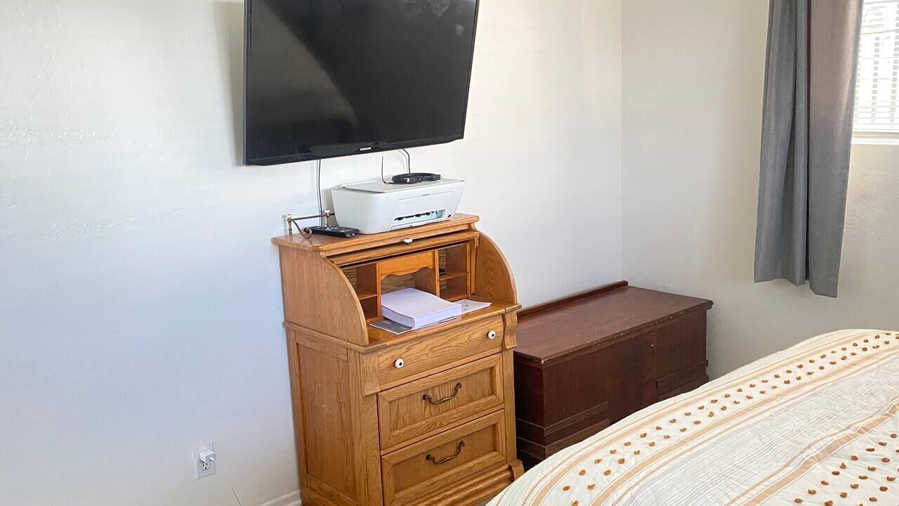 Photo of Bedroom in Silver Strand