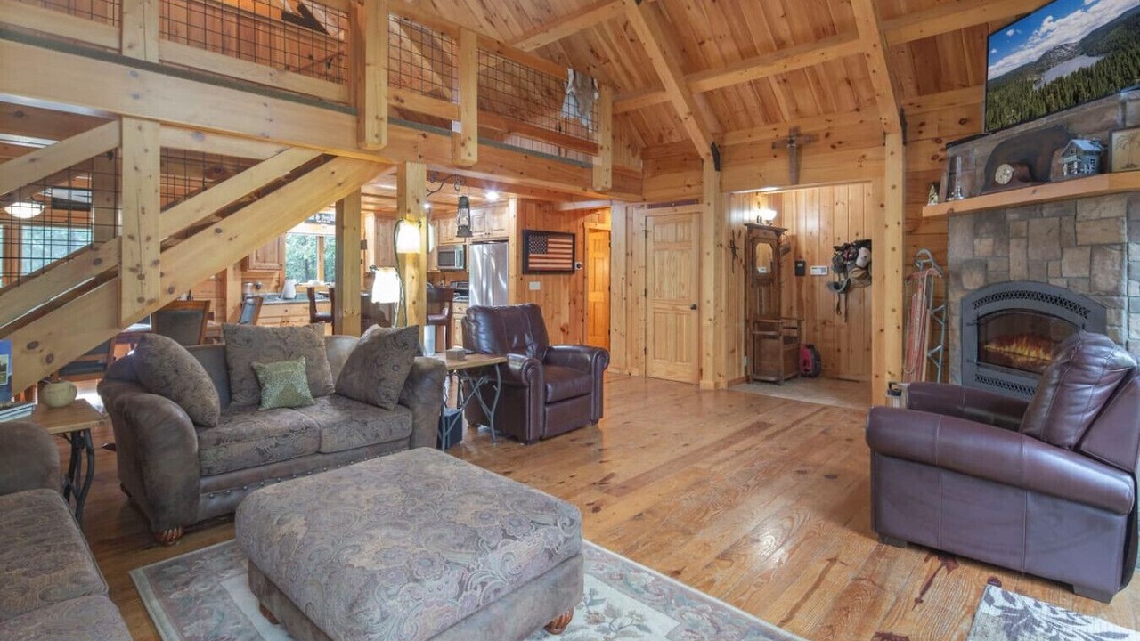 Photo of Livingroom in Mono Vista