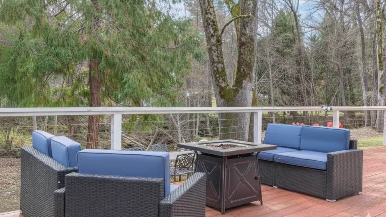 Photo of Outdoor in Oakhurst