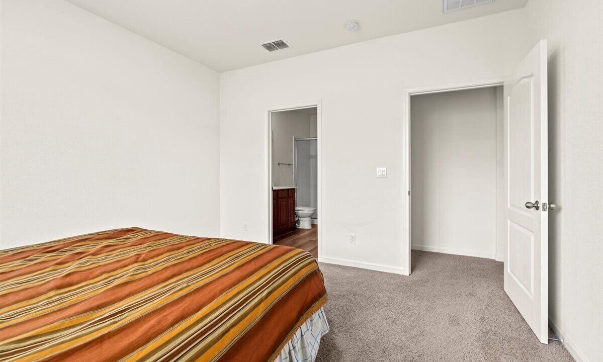 Photo of Bedroom in Victor