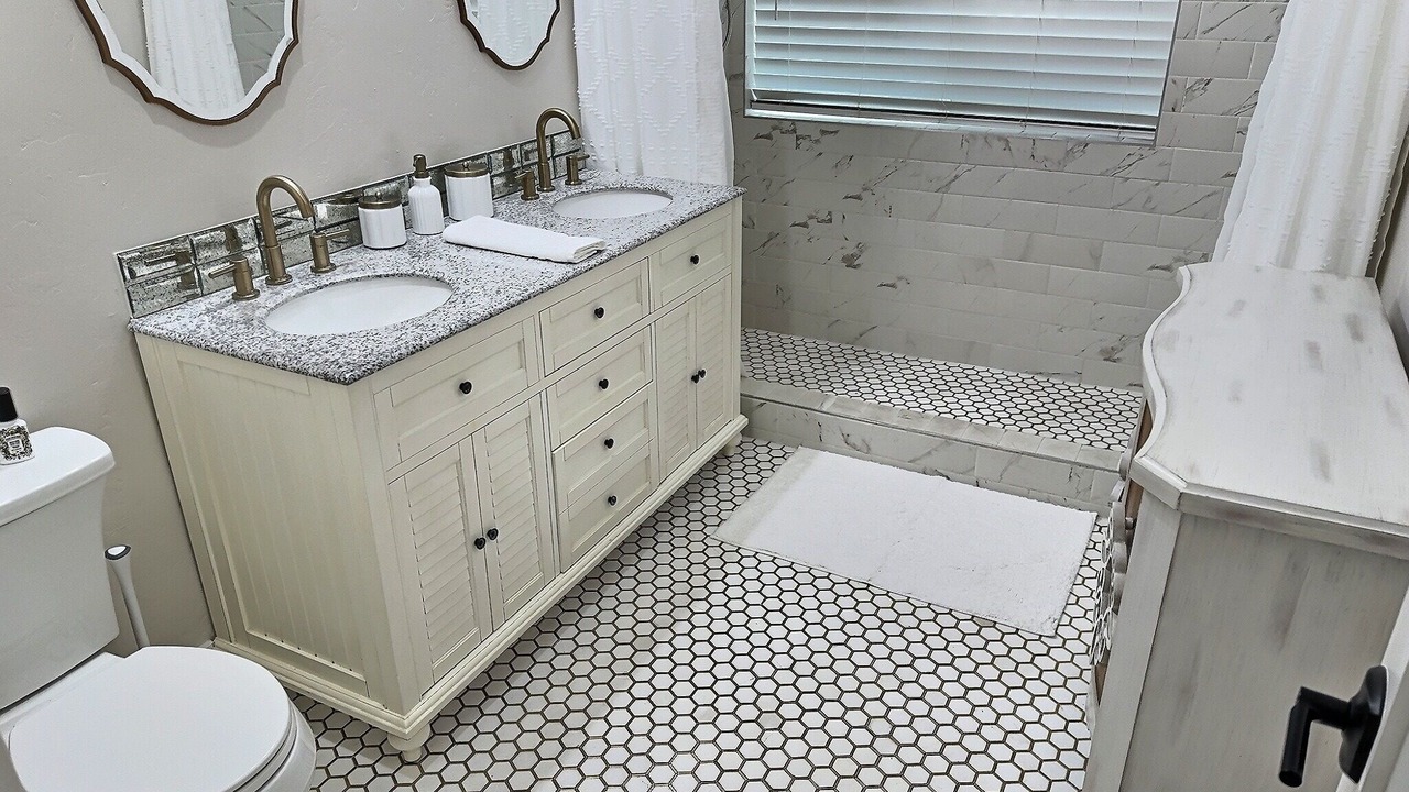 Photo of Bathroom in Modesto
