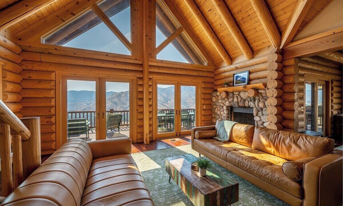 Photo of Livingroom in Three Rivers