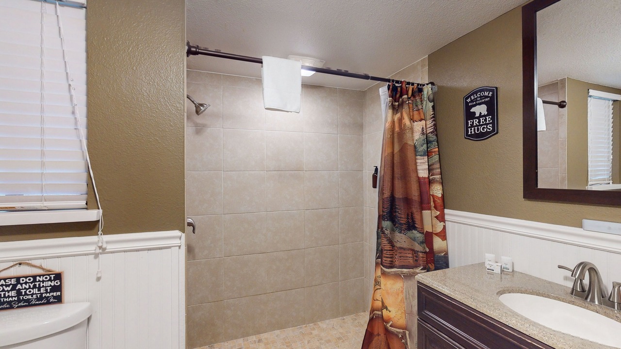 Photo of Bathroom in Yosemite Forks