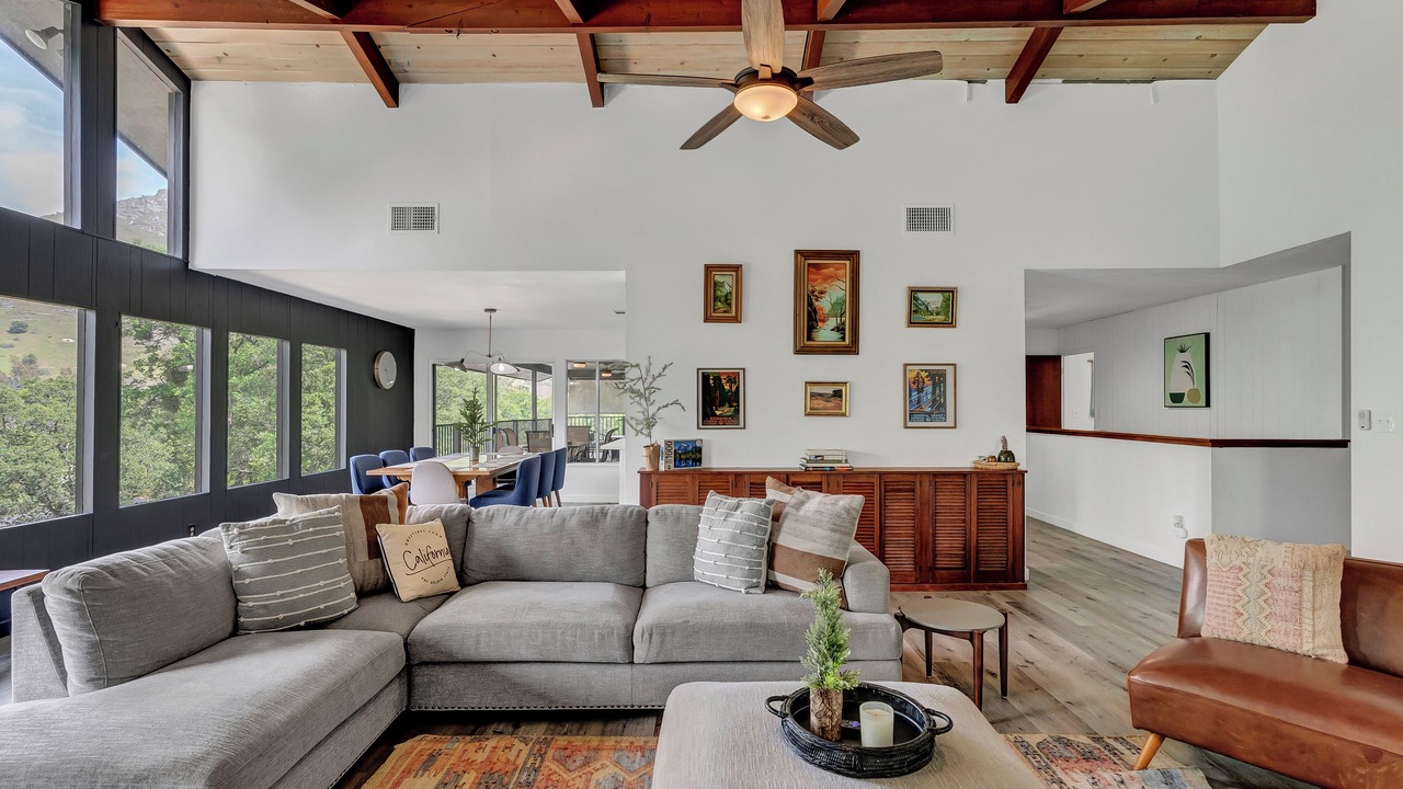 Photo of Livingroom in Three Rivers