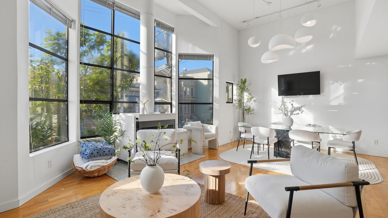 Photo of Livingroom in Lower Haight