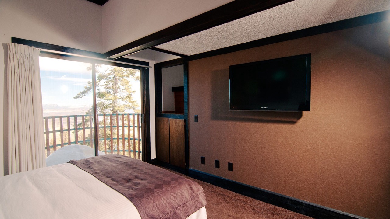 Photo of Bedroom in Tahoe Village