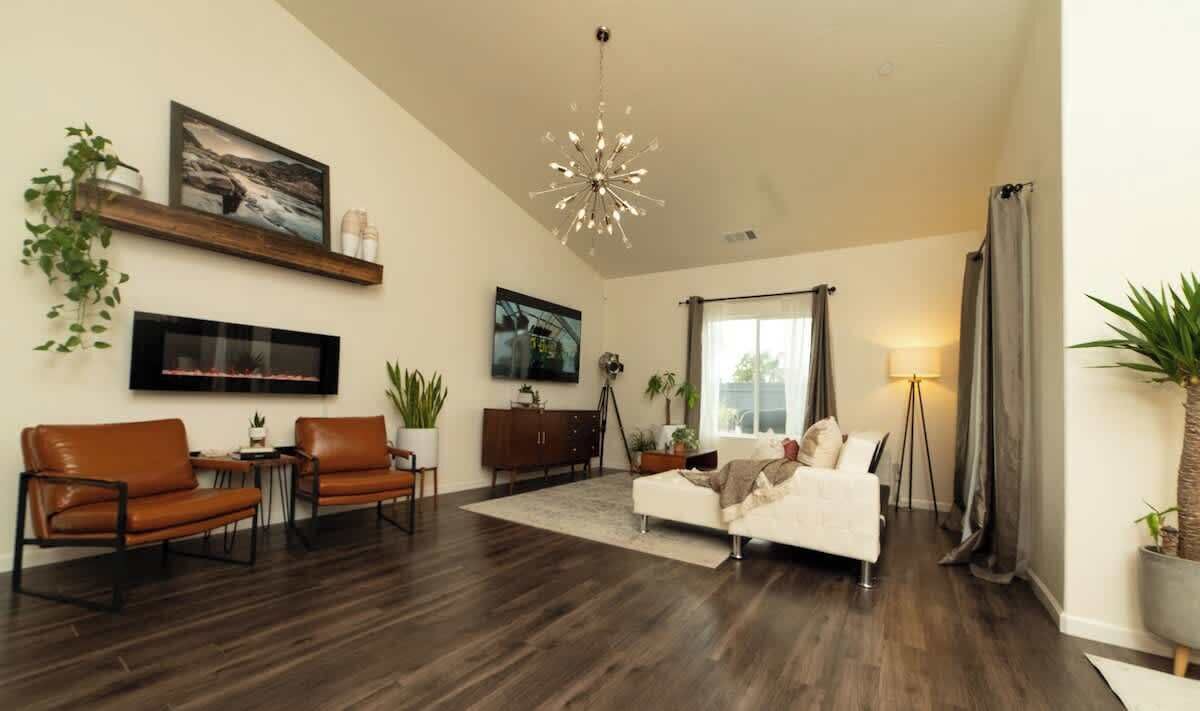 Photo of Livingroom in Porterville