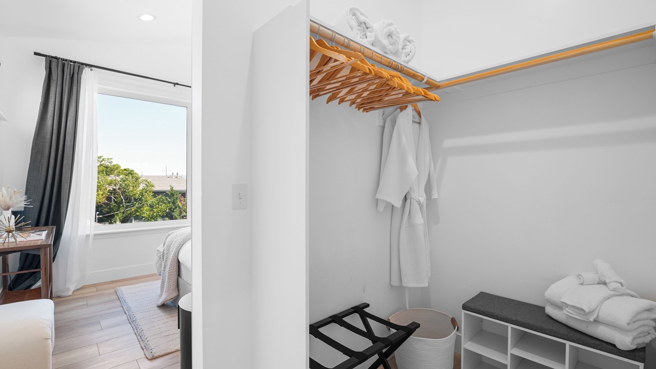 Photo of Bedroom in Midtown