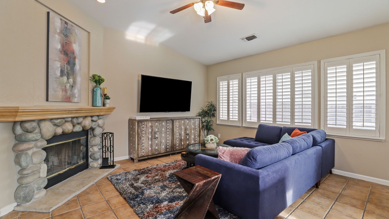 Photo of Livingroom in Turlock