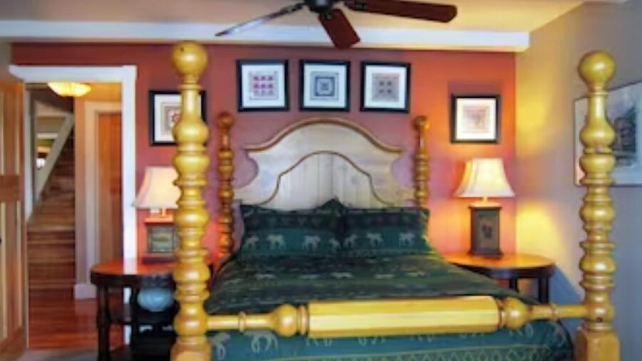 Photo of Bedroom in Groveland