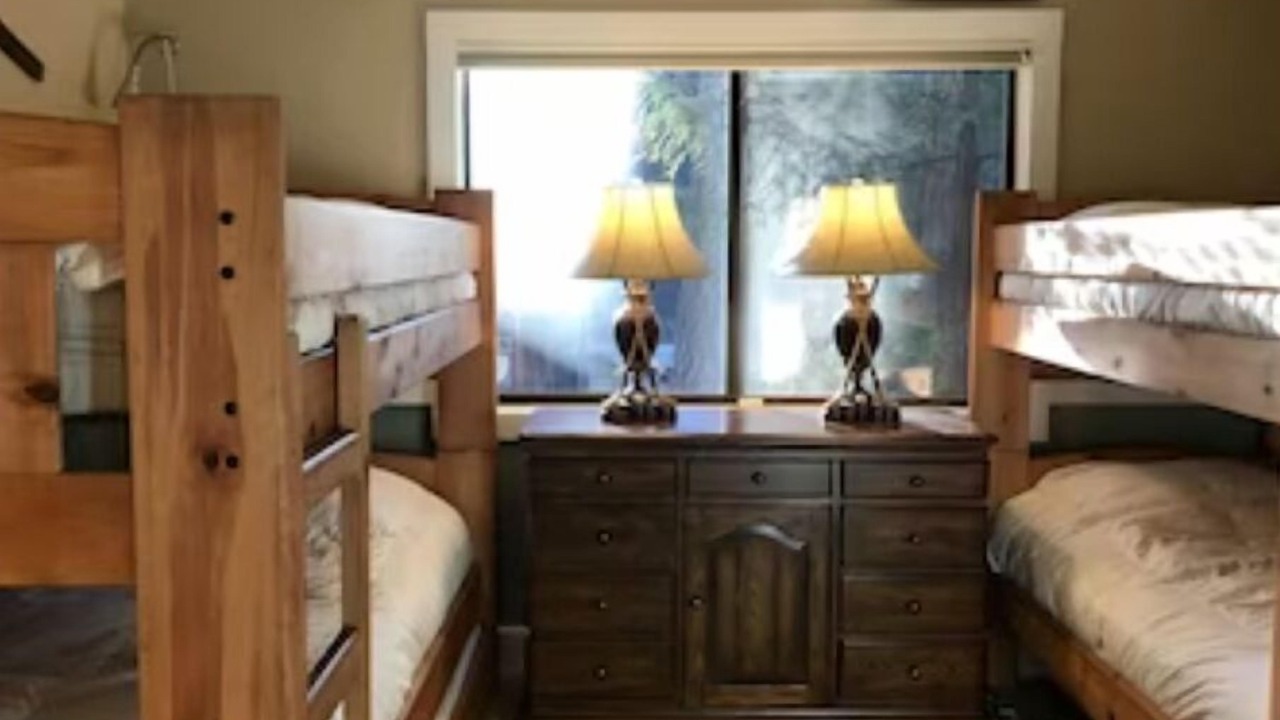 Photo of Bedroom in Groveland