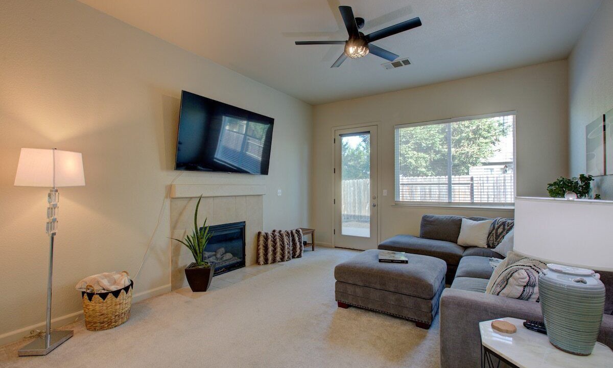 Photo of Livingroom in Merced