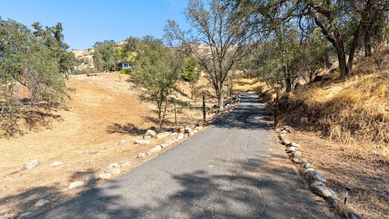 Photo of Others in Kaweah