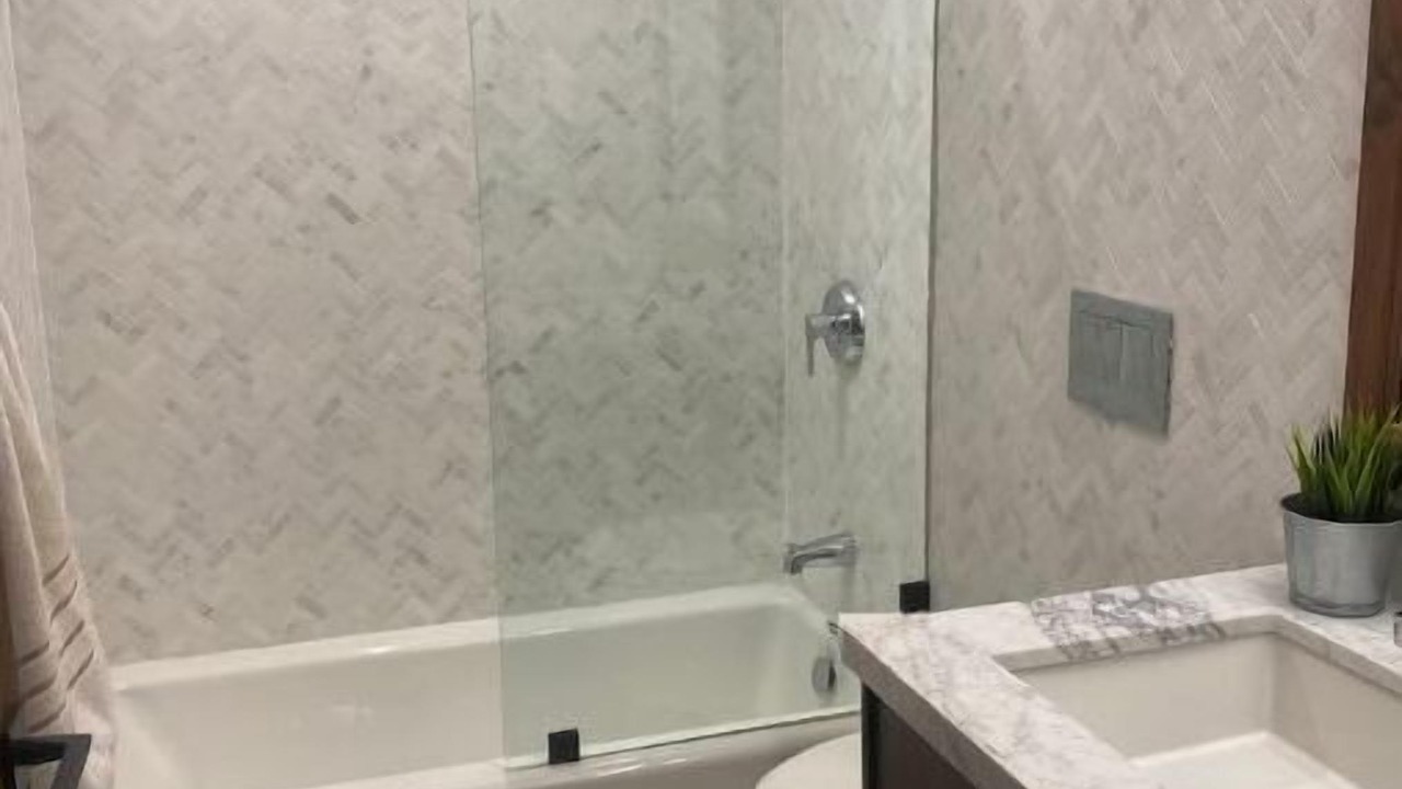 Photo of Bathroom in Richmond District