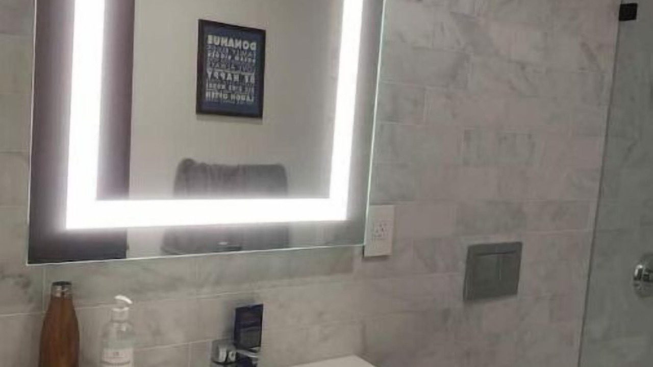 Photo of Bathroom in Richmond District