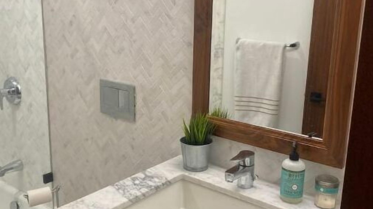 Photo of Bathroom in Richmond District