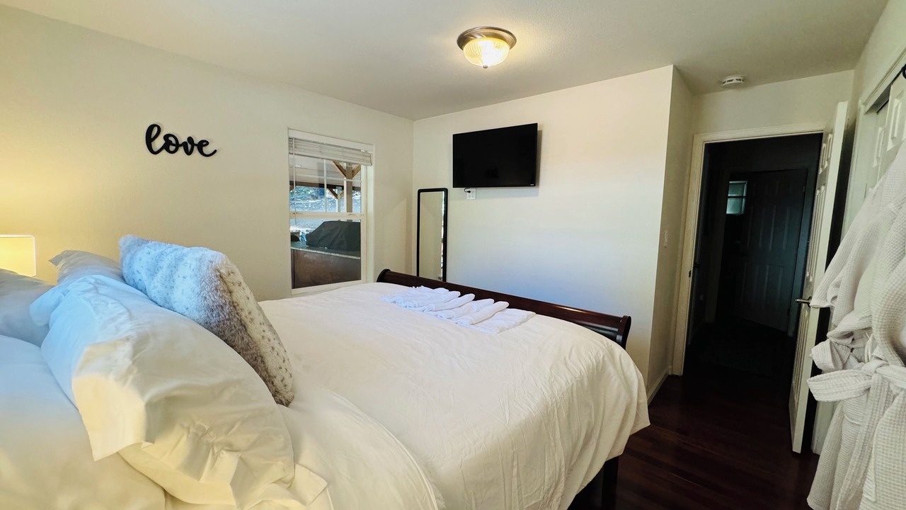 Photo of Bedroom in Glencoe