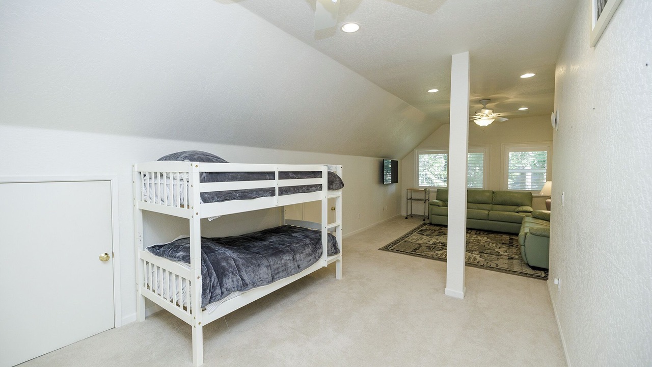 Photo of Bedroom in Cold Springs