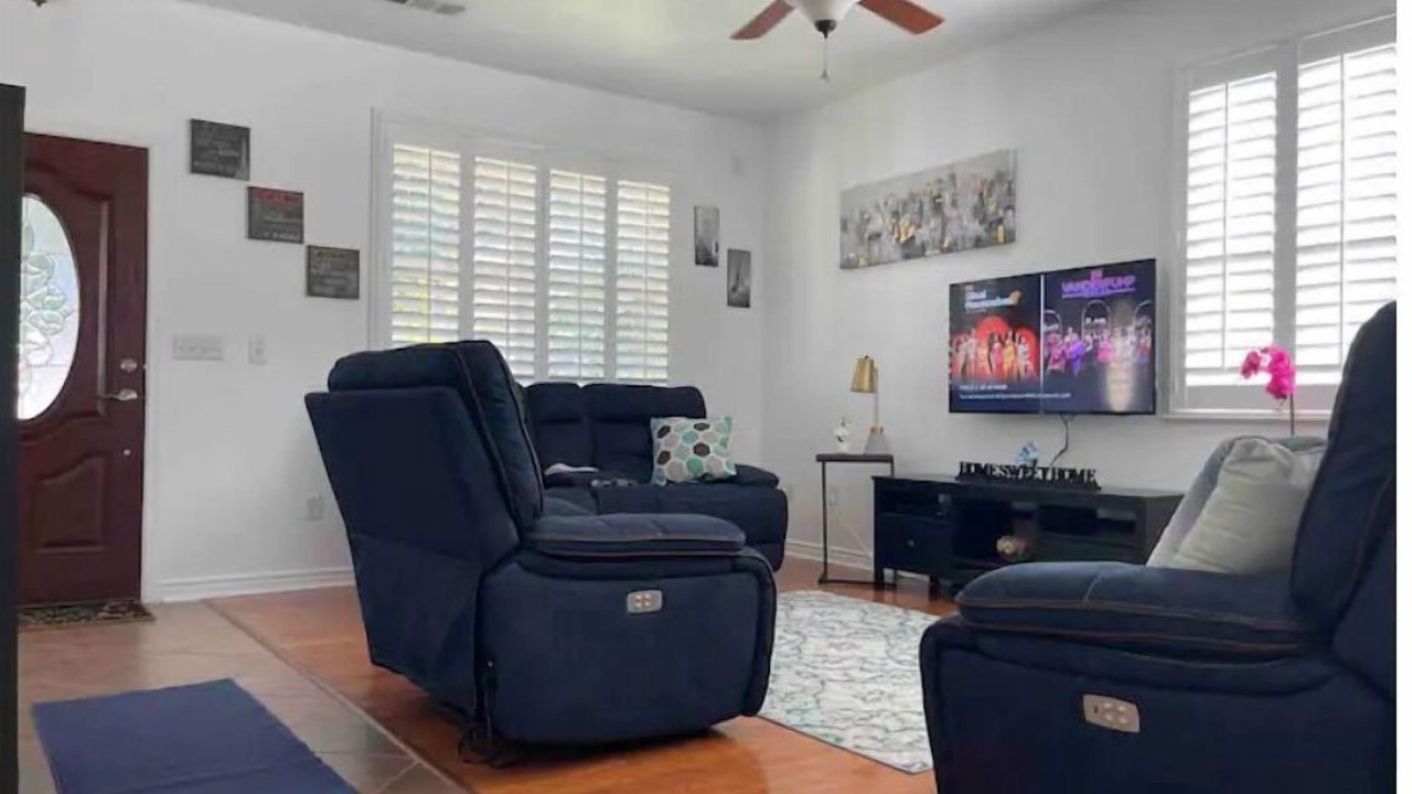Photo of Livingroom in Red Bluff