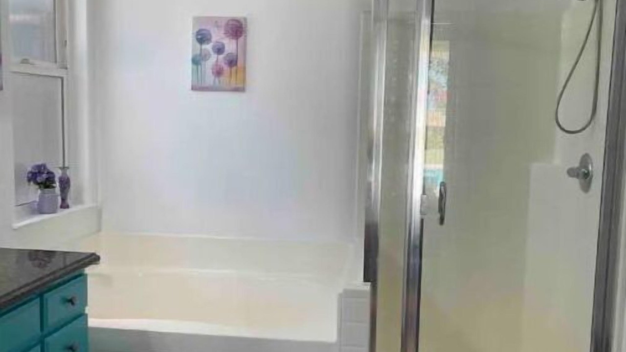 Photo of Bathroom in Red Bluff