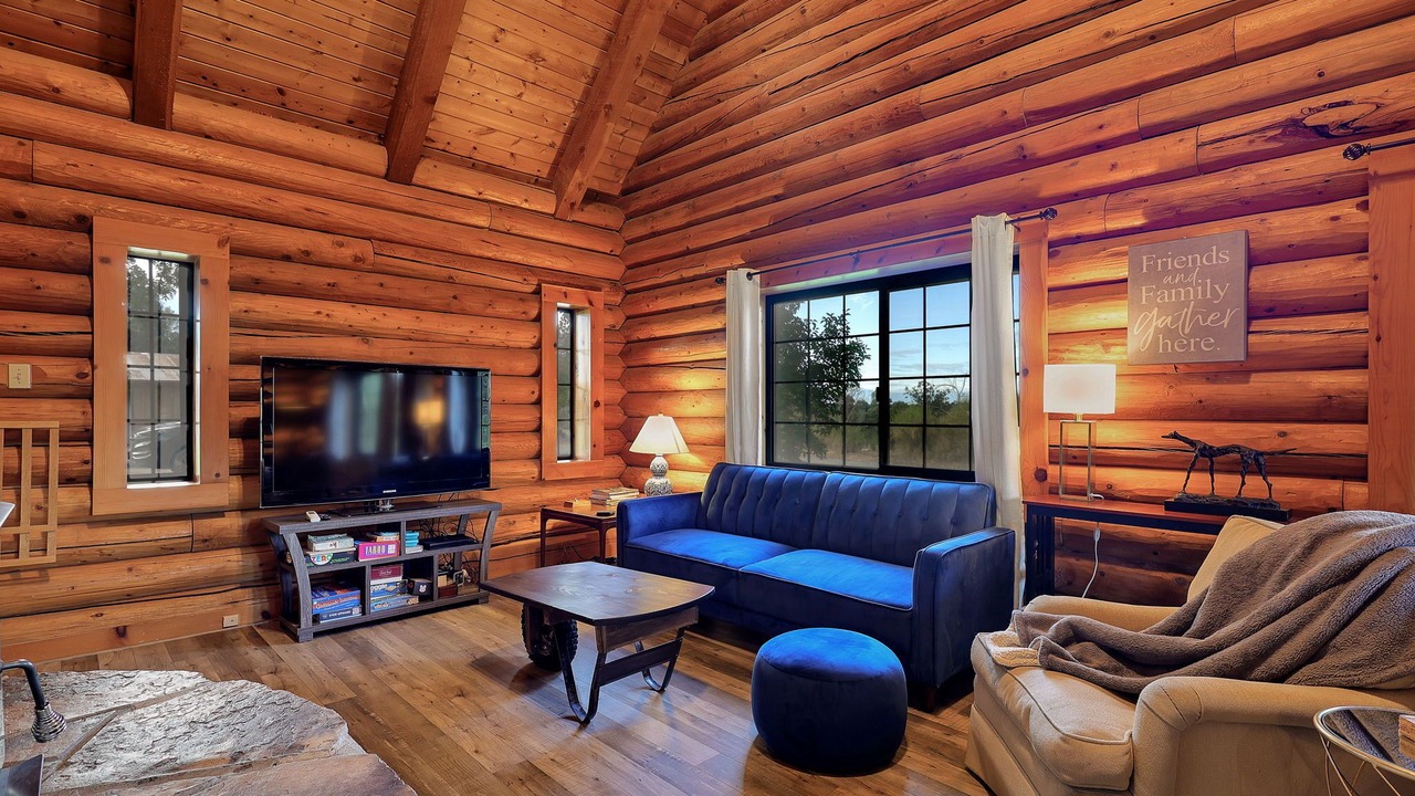 Photo of Livingroom in Cottonwood