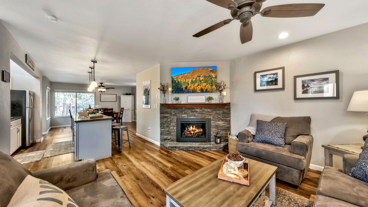 Photo of Livingroom in Zephyr Cove
