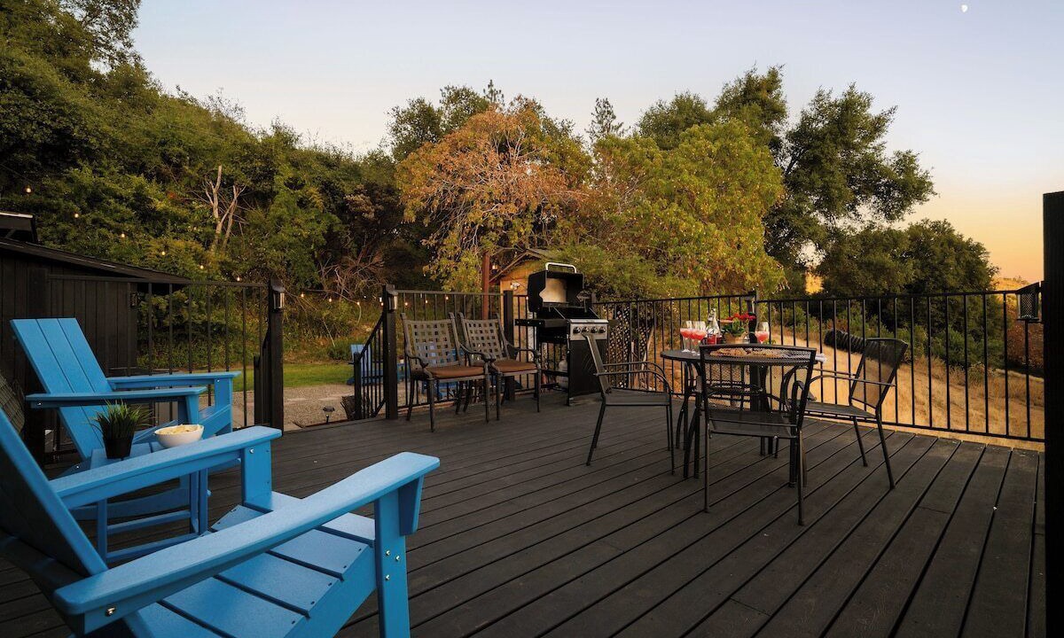 Photo of Patio Balcony in Yosemite Forks