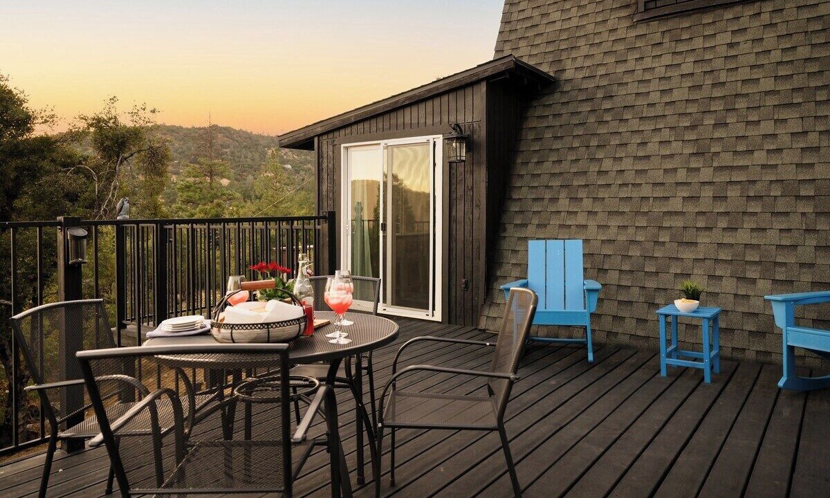 Photo of Patio Balcony in Yosemite Forks