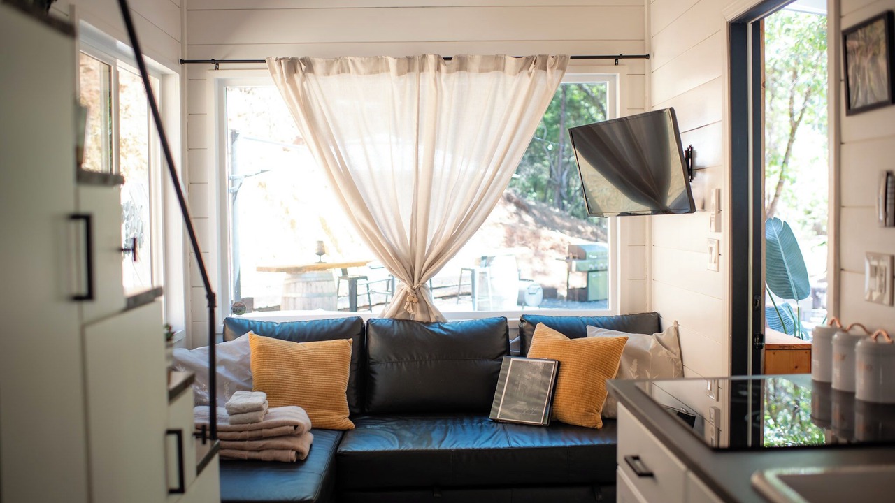 Photo of Livingroom in Phoenix Lake-Cedar Ridge