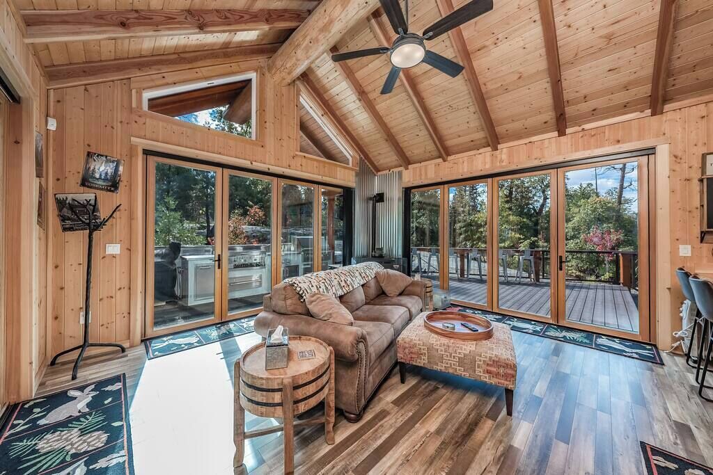 Photo of Livingroom in Granite Ridge