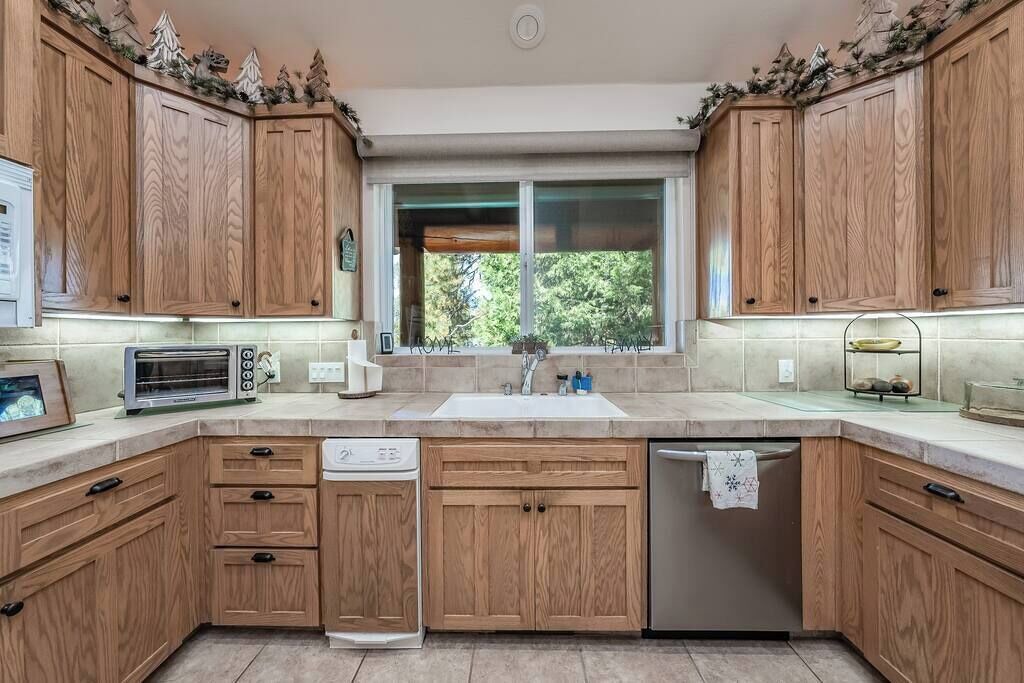 Photo of Kitchen in Granite Ridge