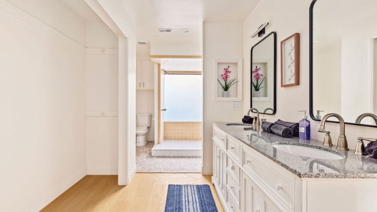 Photo of Bathroom in Greenacres