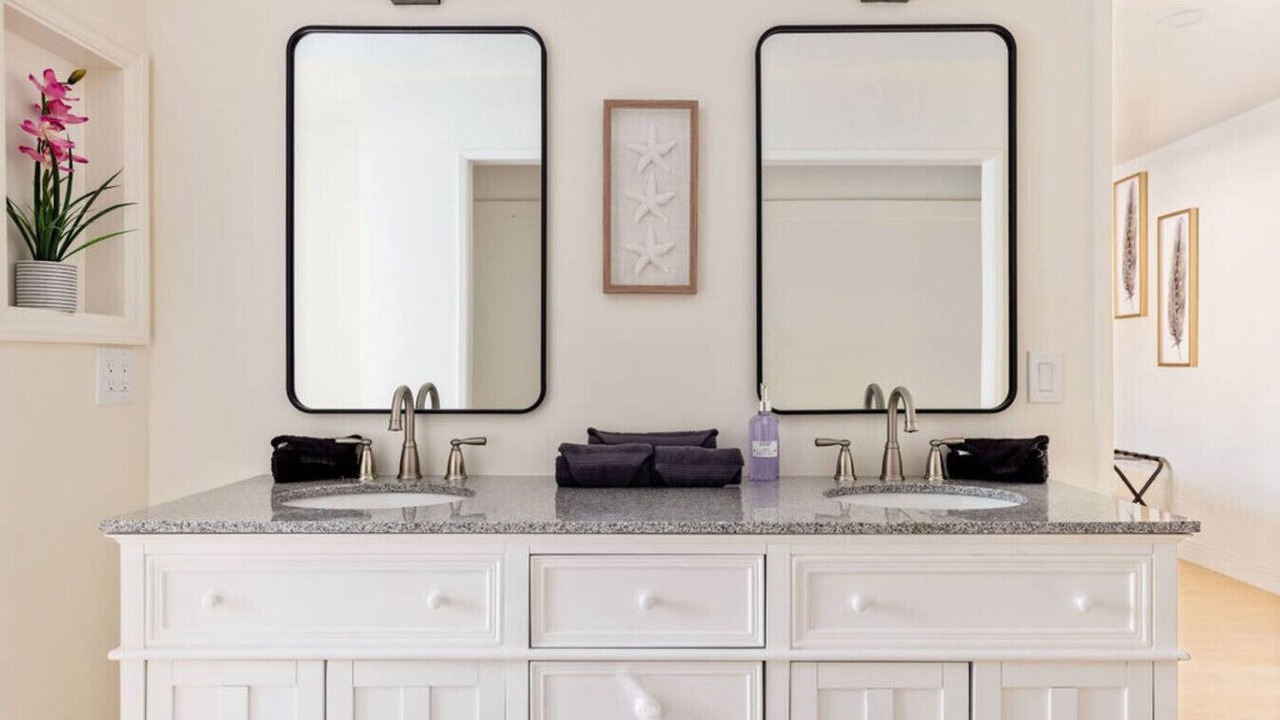 Photo of Bathroom in Greenacres