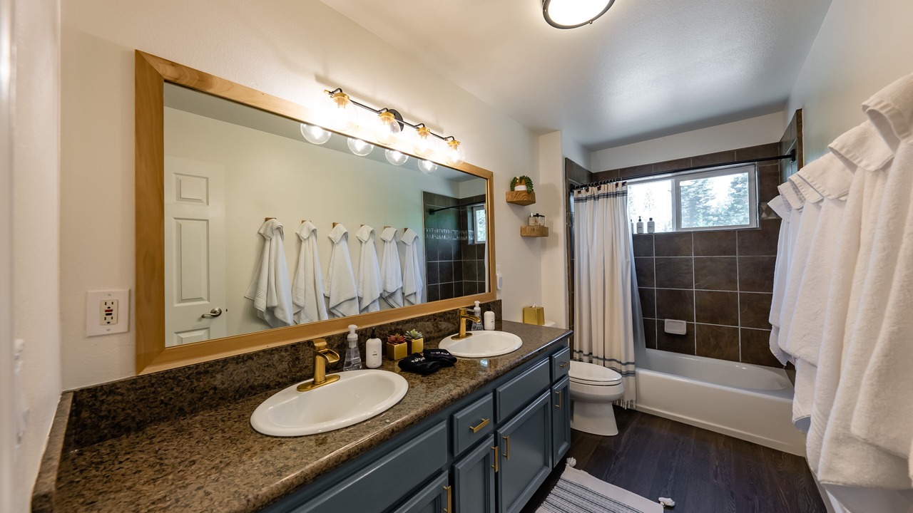 Photo of Bathroom in Shaver Lake