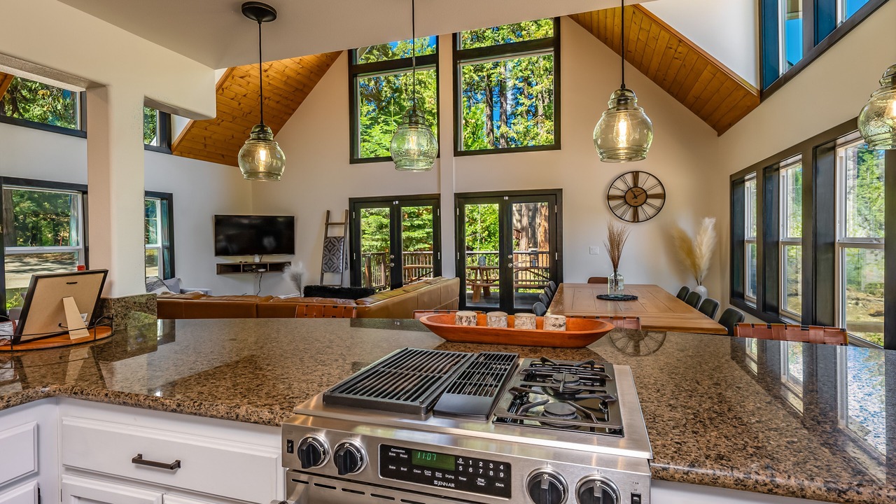 Photo of Kitchen in Shaver Lake