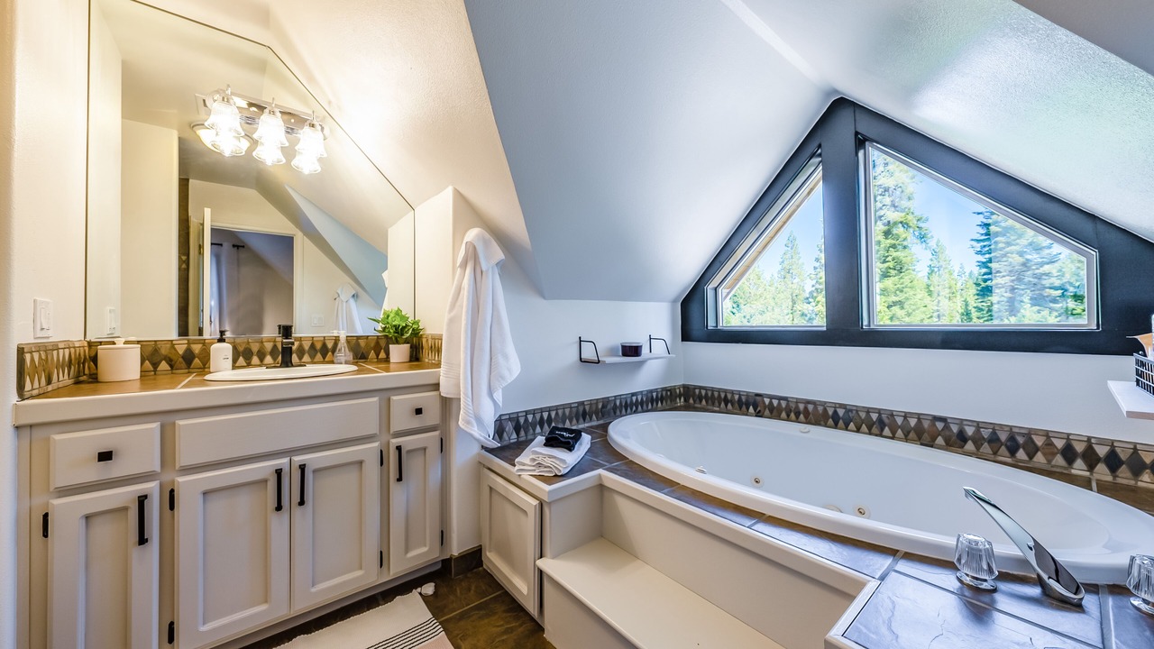 Photo of Bathroom in Shaver Lake