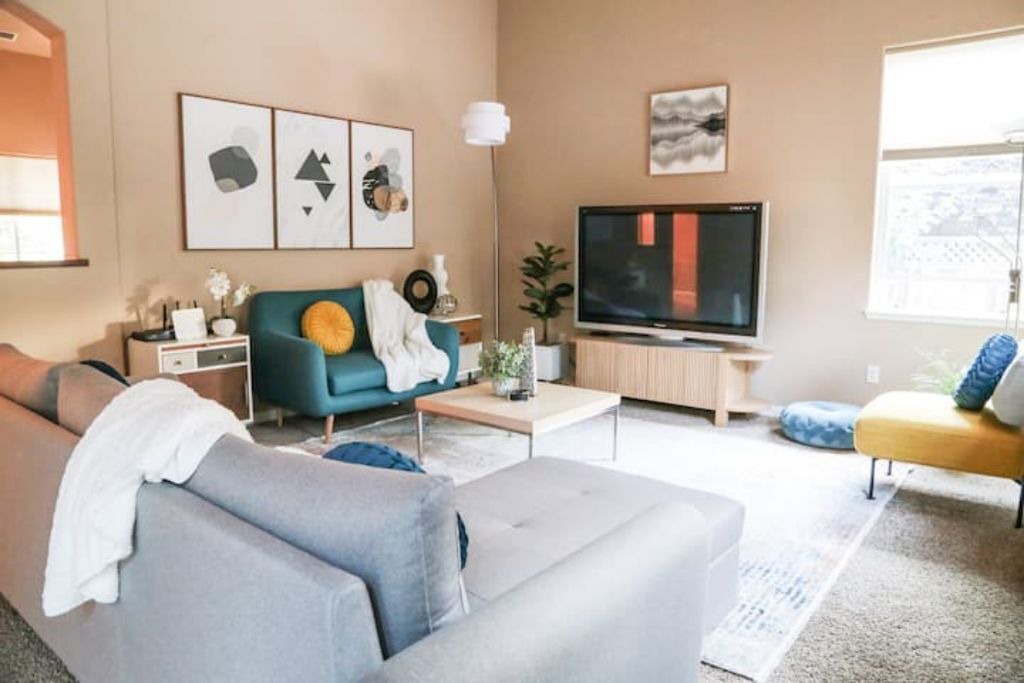 Photo of Livingroom in Hollister