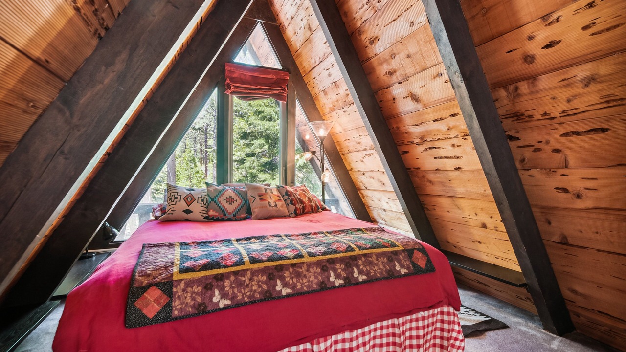 Photo of Bedroom in Tahoe City