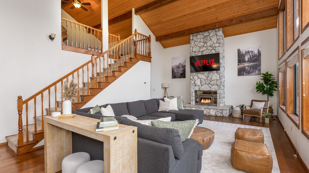 Photo of Livingroom in Coarsegold