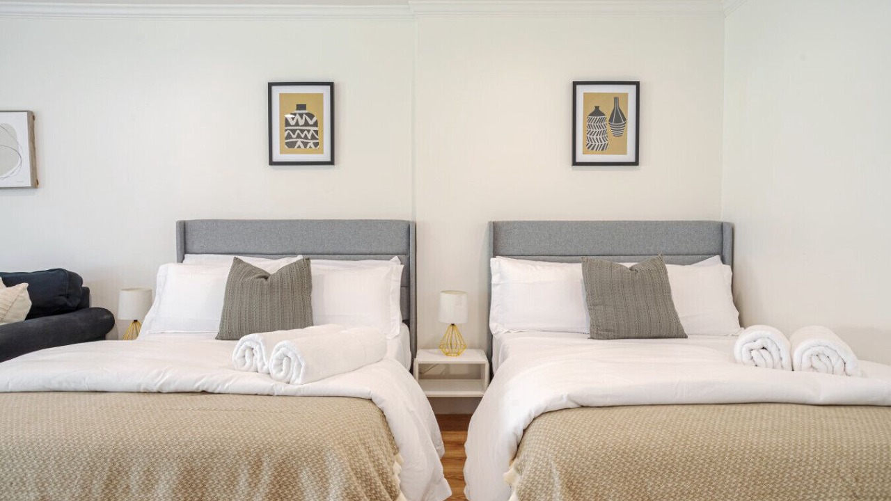 Photo of Bedroom in Valley Glen