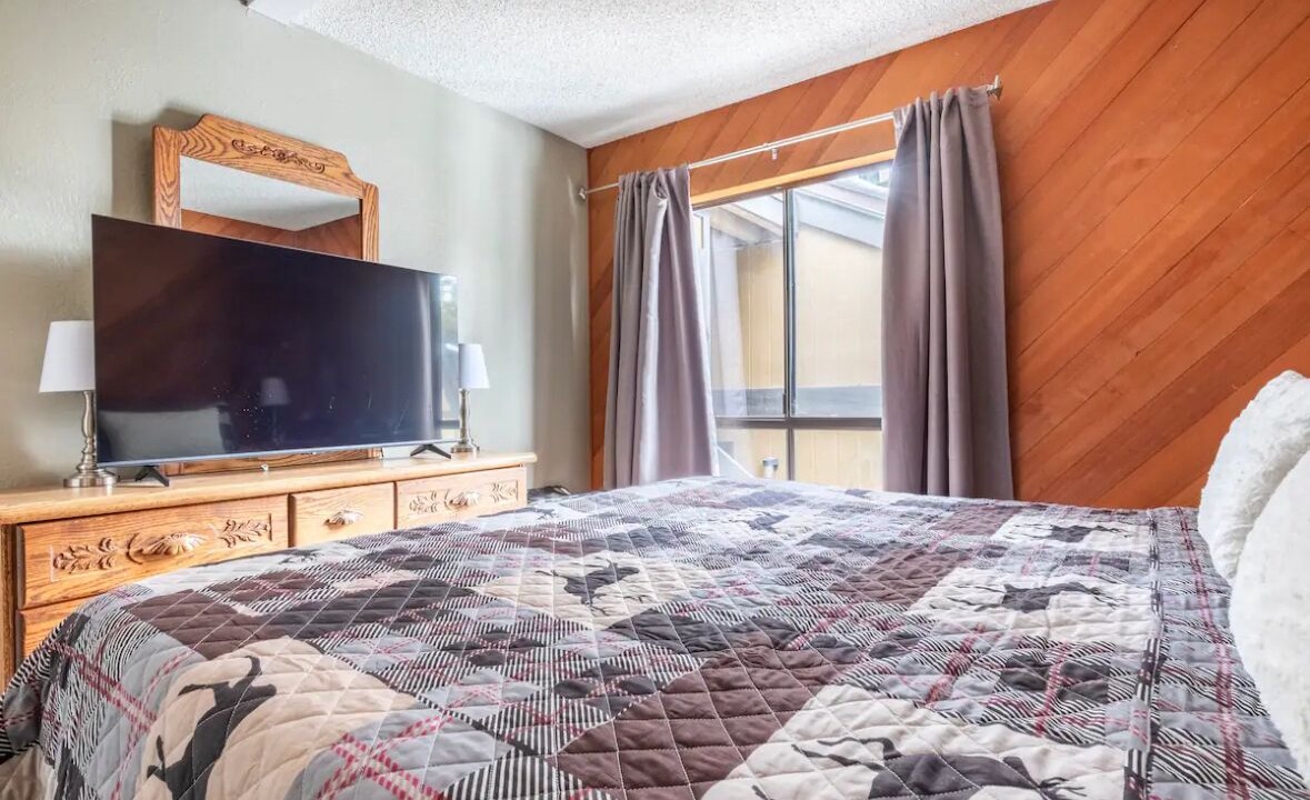 Photo of Bedroom in Majestic Pines