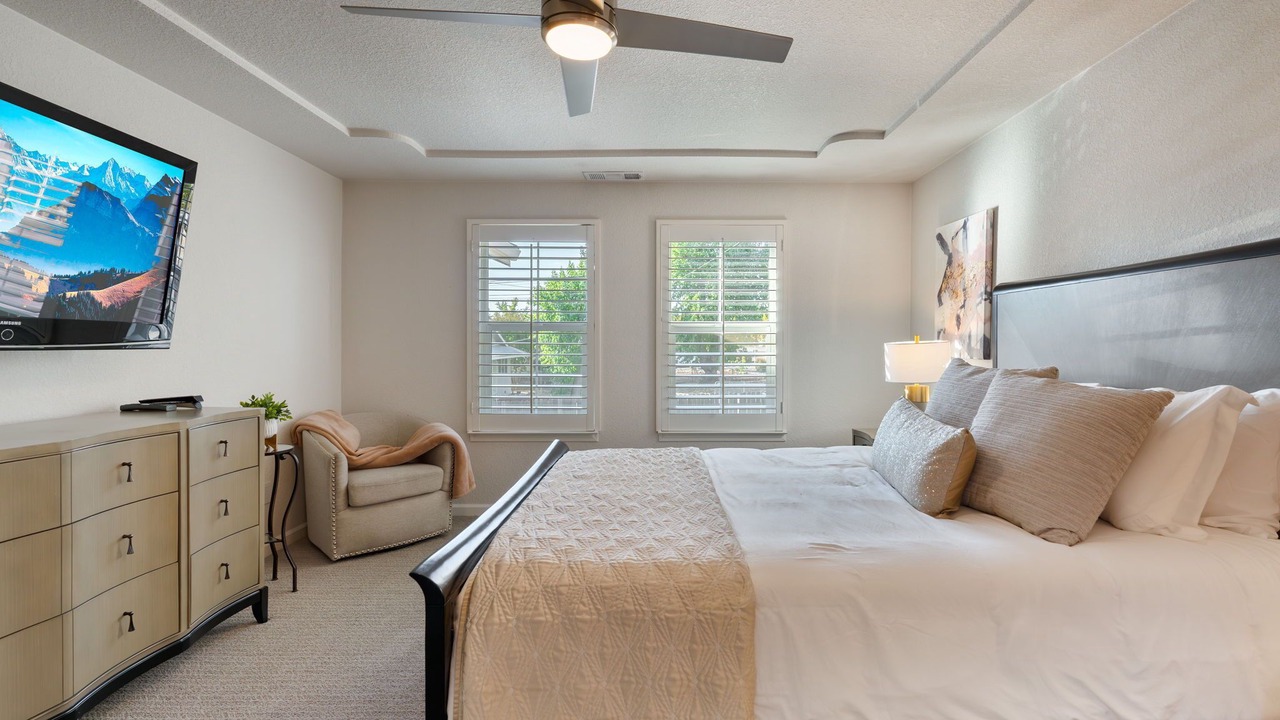 Photo of Bedroom in Orangevale